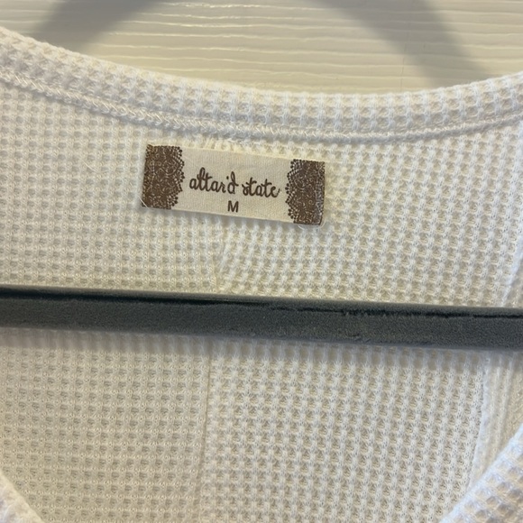 White Waffle knit Altered State Top. Like new - Picture 2 of 6